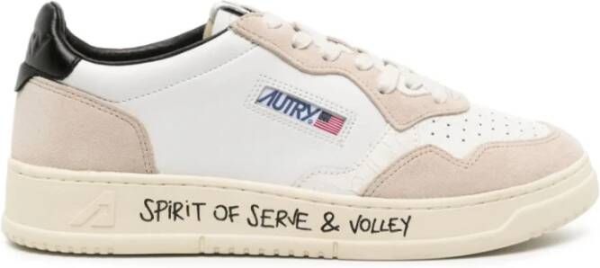 Autry Witte Leren Sneakers met Geperforeerde Neus White Heren