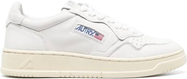 Autry Witte Medalist Sneakers Logo Patch White Dames