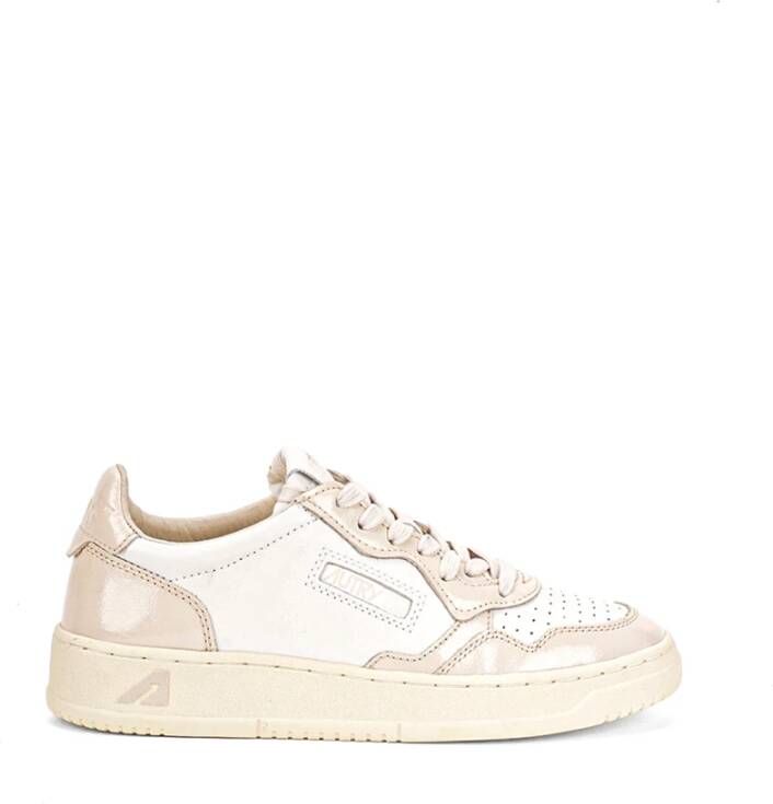 Autry Witte Patentleren Platte Schoenen