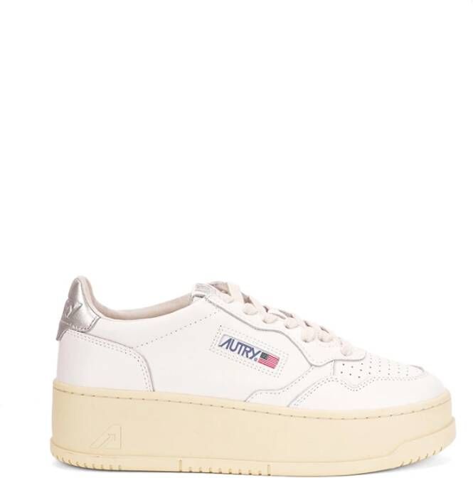 Autry Witte Sneakers met Stijlvol Geperforeerd Detail