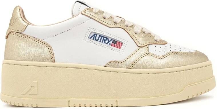 Autry Witte Platform Sneakers met Geperforeerde Neus