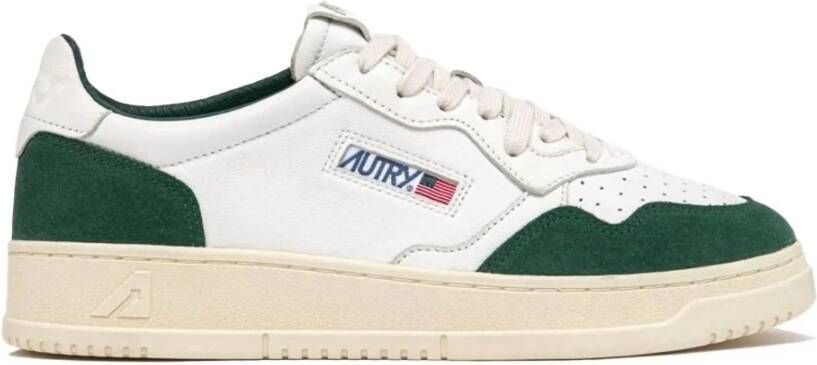 Autry Witte platte schoenen voor vrouwen