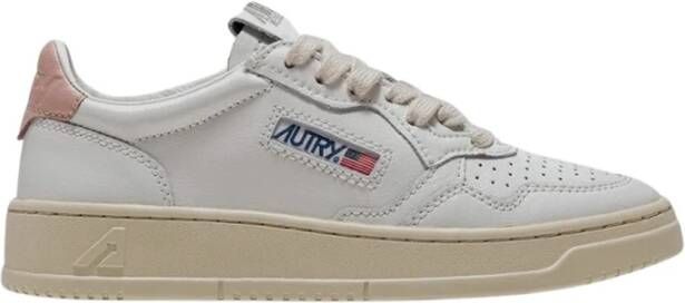 Autry Witte Leren Sneakers met Iconische Achterzak White Dames