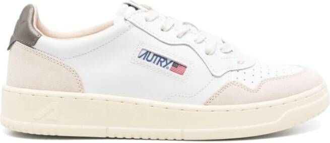 Autry Witte Sneakers Laag-Top Design Comfortabele Pasvorm