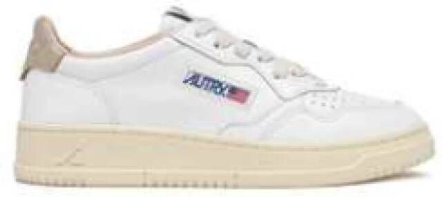 Autry Witte Leren Sneakers met Logodetails