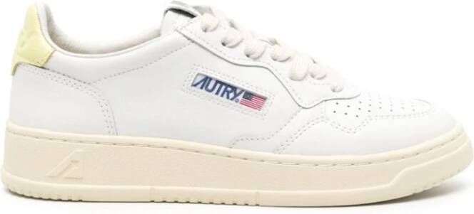 Autry Witte Sneakers Paneelontwerp Logopatch White Dames
