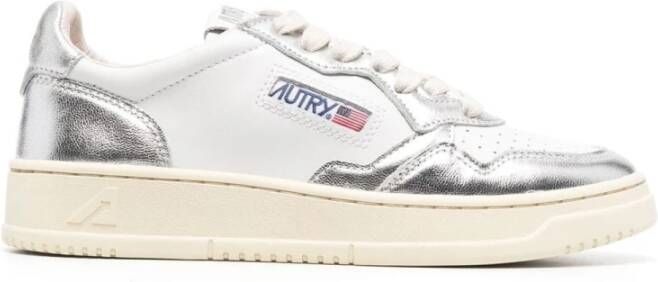 Autry Witte Leren Sneakers met Zilveren Details White Dames