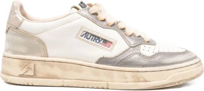 Autry Zilveren Sneakers voor Vrouwen