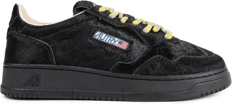 Autry Zwarte Kalfshaar Vetersluiting Sneakers