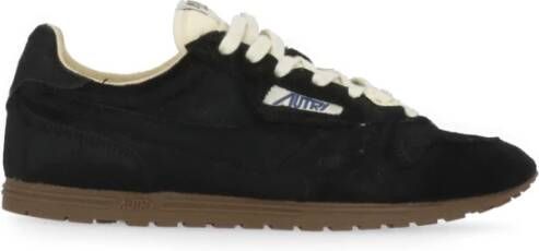 Autry Zwarte Leren Sneakers met Logodetails