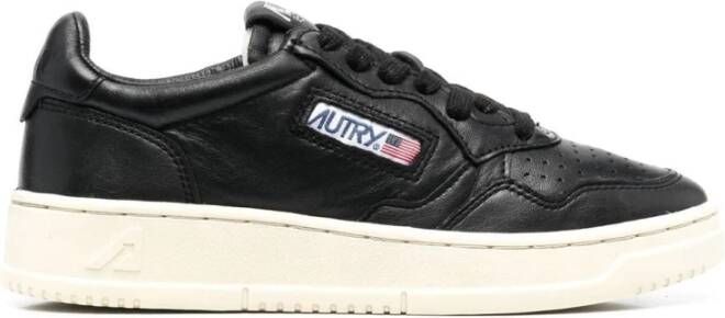 Autry Zwarte Medalist Sneakers met Logo Patch