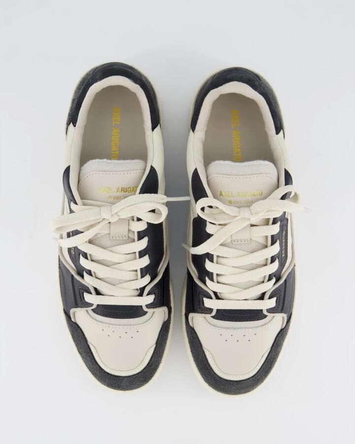 Axel Arigato Suède Gepaneleerde Leren Sneakers met Geperforeerde Details Black Heren