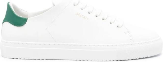 Axel Arigato Witte lage sneakers met groen leren hielstuk White Heren