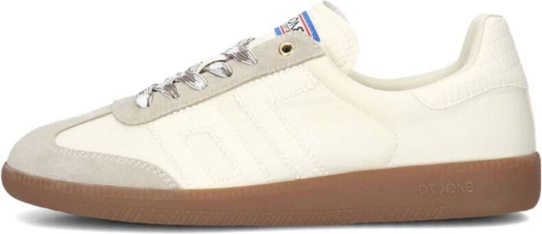 BACK70 Lage Sneakers Dames Ghost Maat: 42 Materiaal: Leer Kleur: Wit
