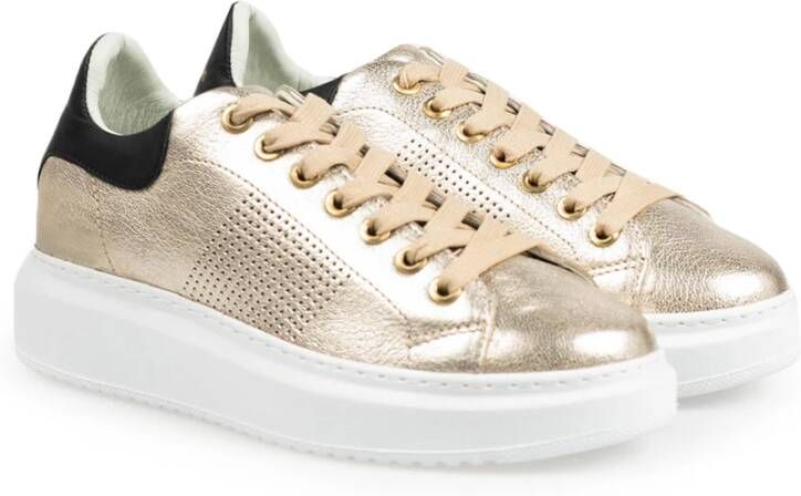 Baldinini Hoogwaardige leren sneakers Geel Dames