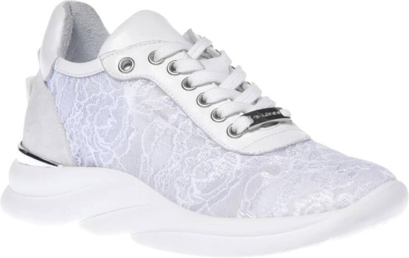 Baldinini Sneaker in white lace White Dames