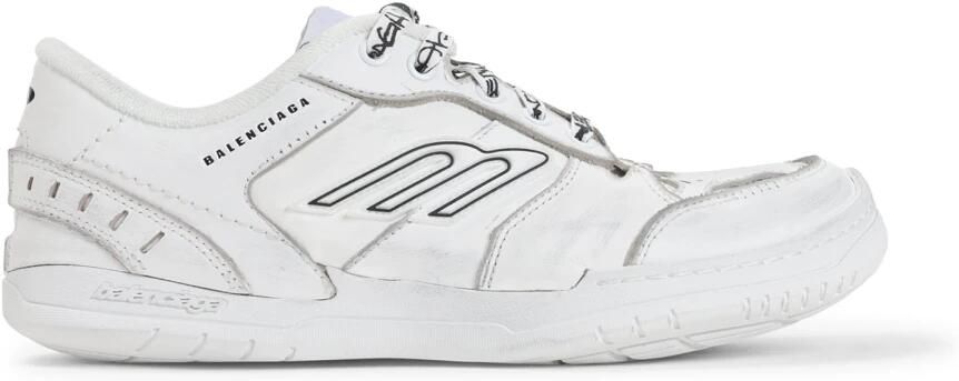 Balenciaga Hamptons Medium Worn-Out Sneaker