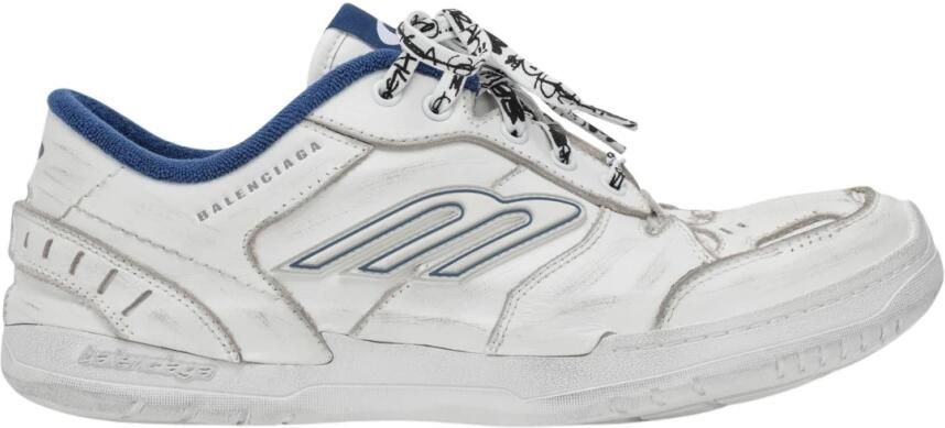 Balenciaga Hamptons Worn-Out Sneaker
