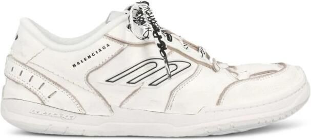 Balenciaga Hamptons Worn-Out Sneaker