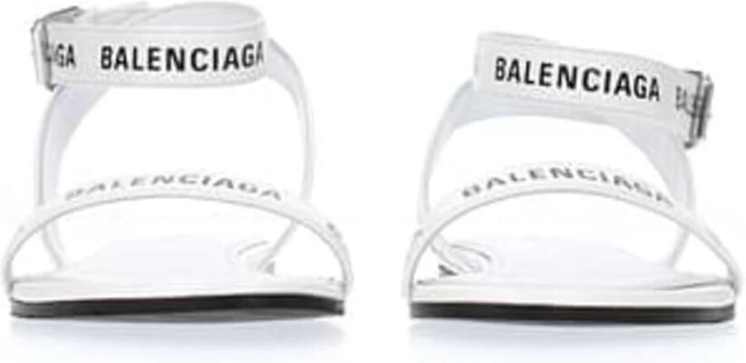 Balenciaga Round Sandal F05