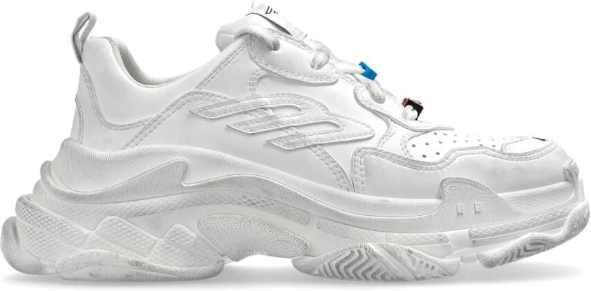 Balenciaga Triple S Sporty Sneaker Met Bedeltjes