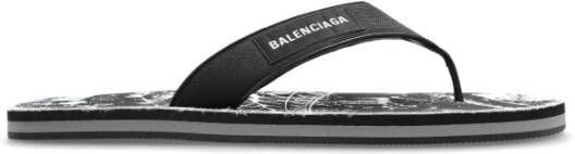 Balenciaga Slippers met logo
