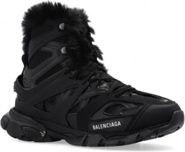 Balenciaga Track Hike Sneakers met voering van imitatiebont