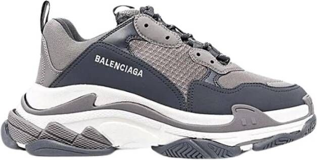 Balenciaga Triple S Sneakers Gray Dames