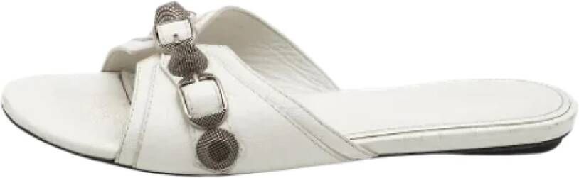 Balenciaga Vintage Pre-owned Leather flats White Dames