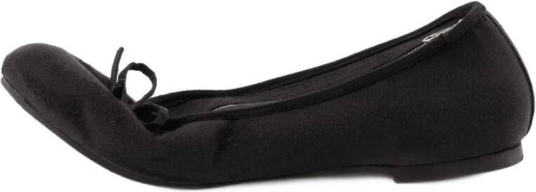 Balenciaga Zwarte Satijnen Handheld Schoenentas