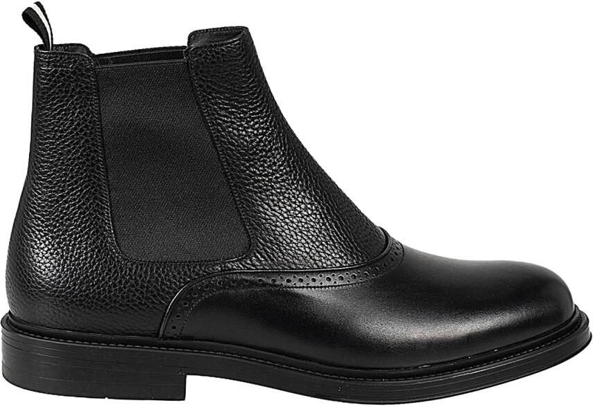 Bally Stijlvolle Slip-On Chelsea Laarzen voor Heren Zwart