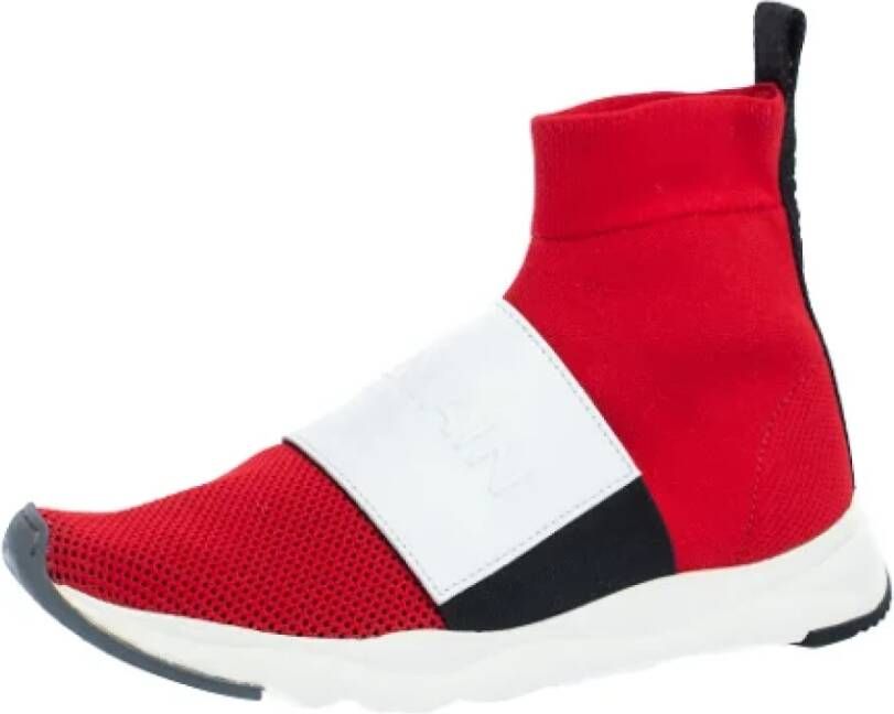 Balmain Pre-owned Fabric sneakers Red Dames