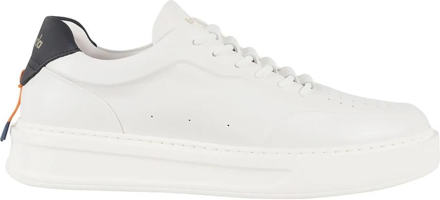 Barracuda Phoenix Sneaker