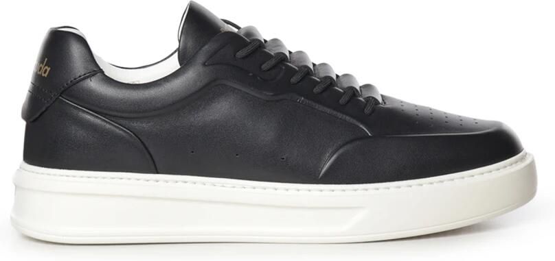 Barracuda Phoenix Sneaker