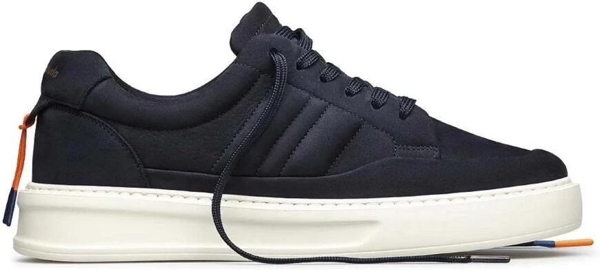 Barracuda Sneakers