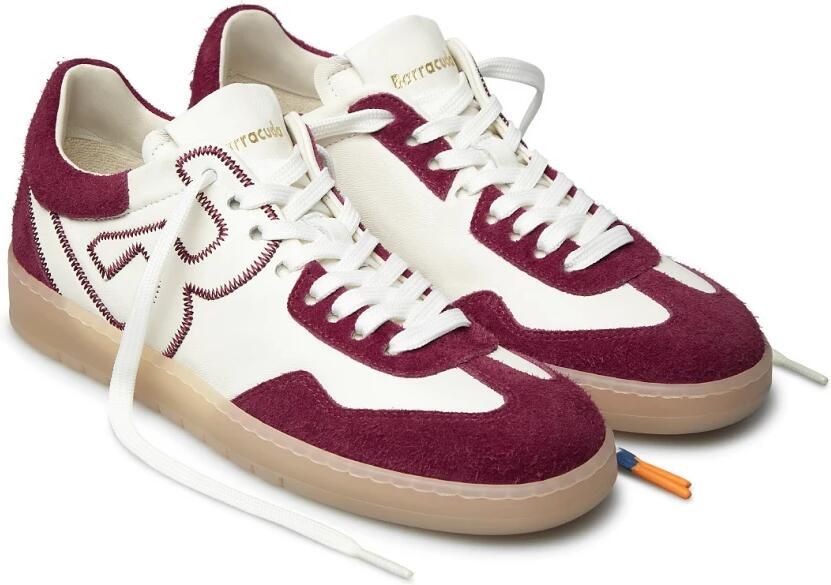 Barracuda Vintage Witte Sneakers met Bourgondische Details