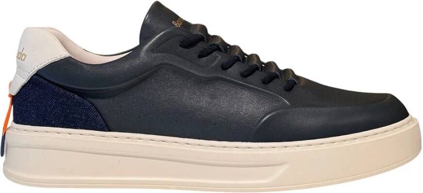 Barracuda Elegante Phoenix Sneakers met Distinctieve Details