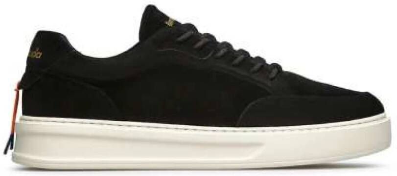 Barracuda Moderne Slip-On Sneaker met Illusie Veters