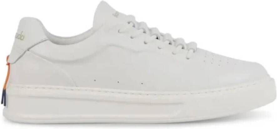 Barracuda Witte Phoenix Slip-On Sneakers
