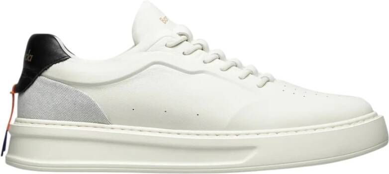 Barracuda Witte Sneakers met Denim Accents