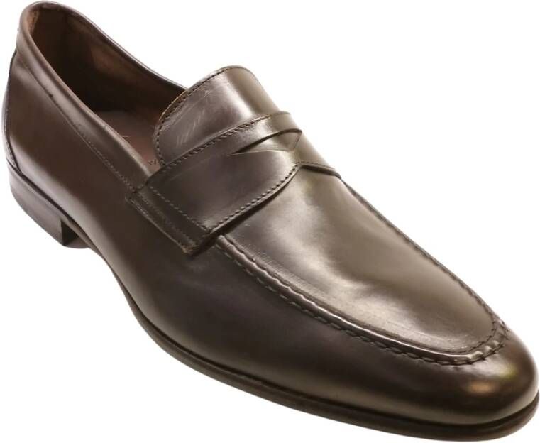 Berwick Bruine Leren Loafers met Stijlvol Maskerdetail Brown Heren