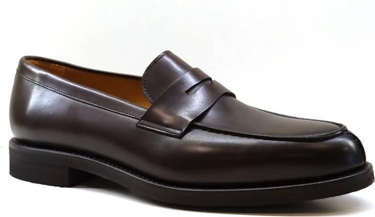 Berwick Klassieke Bruine Leren Mocassin met Vibram Zool Brown Heren