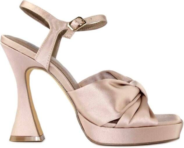 Bibi Lou Beige Satijnen Plateau Sandalen Beige Dames