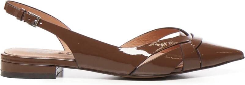 Bibi Lou Bruine platte schoenen met puntige neus