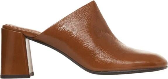 Billi Bi Bruin Lakleren Sabot Pumps