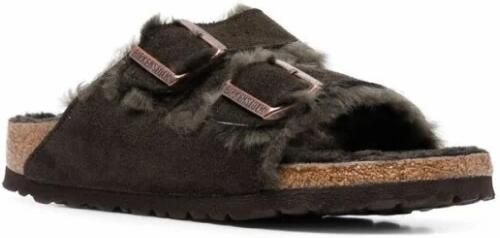 Birkenstock Sandalen Arizona Shearling Lined Suede Two-Strap Sandals in bruin - Foto 5