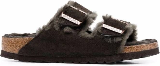 Birkenstock Sandalen Arizona Shearling Lined Suede Two-Strap Sandals in bruin - Foto 5