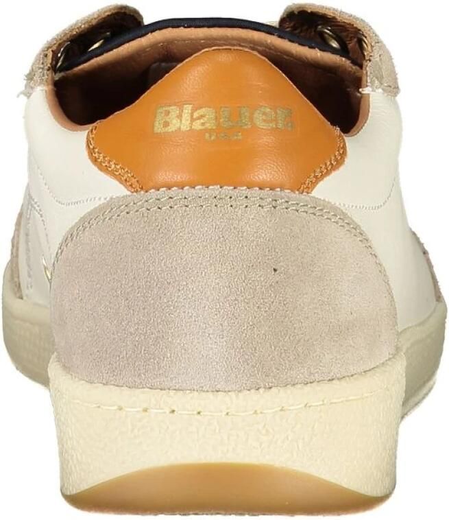 Blauer Sneaker