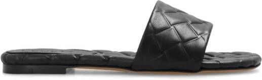 Bottega Veneta Zwarte Gewatteerde Leren Platte Sandalen Black Dames