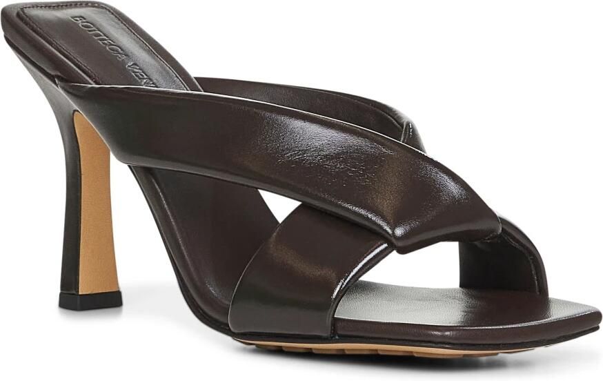 Bottega Veneta Bruine leren sandalen met vierkante neus